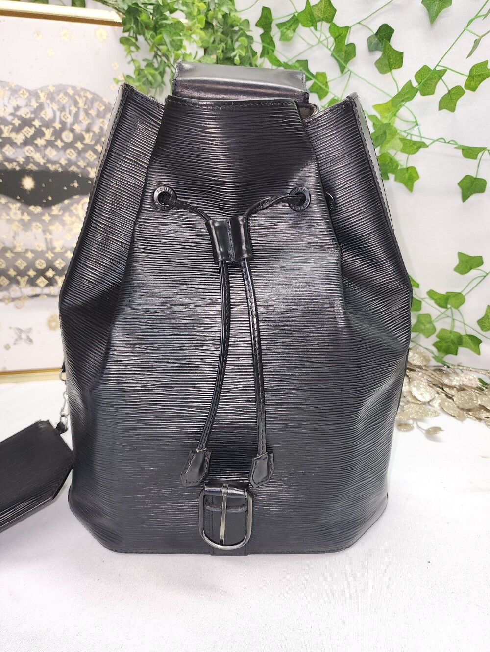 Louis Vuitton Vintage Epi Sac a Dos Drawstring Bag Black WITH COA - Picture 13 of 16